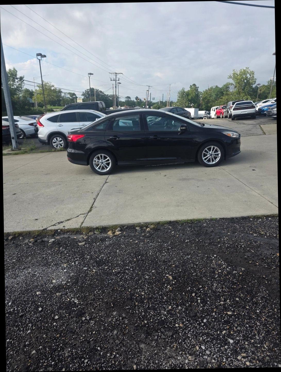 Ford Focus SE Sedan 2017