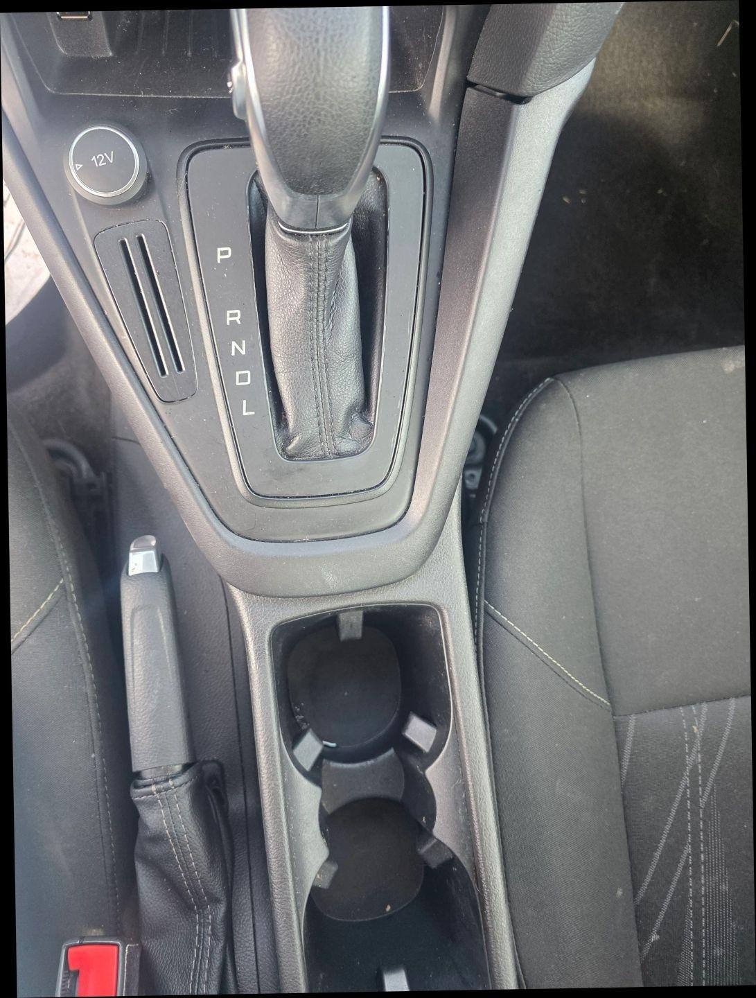 Ford Focus SE Sedan 2017