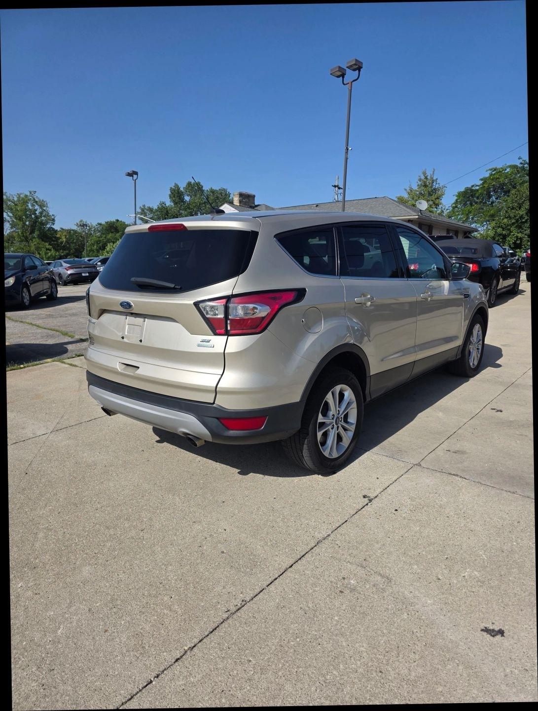 Ford Escape SE FWD 2017