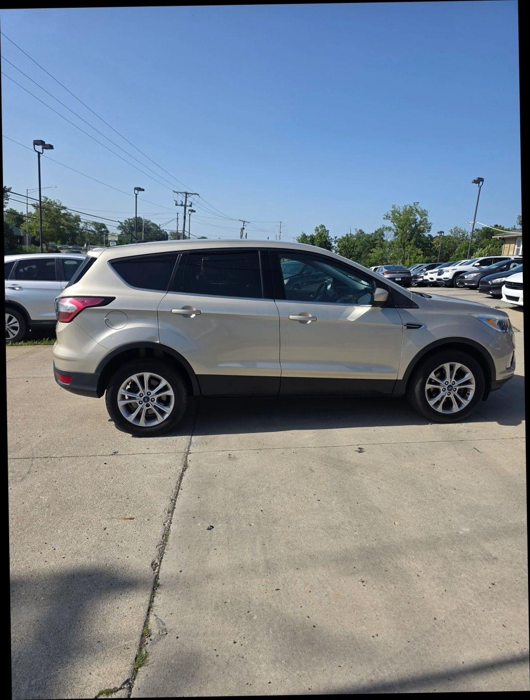 Ford Escape SE FWD 2017
