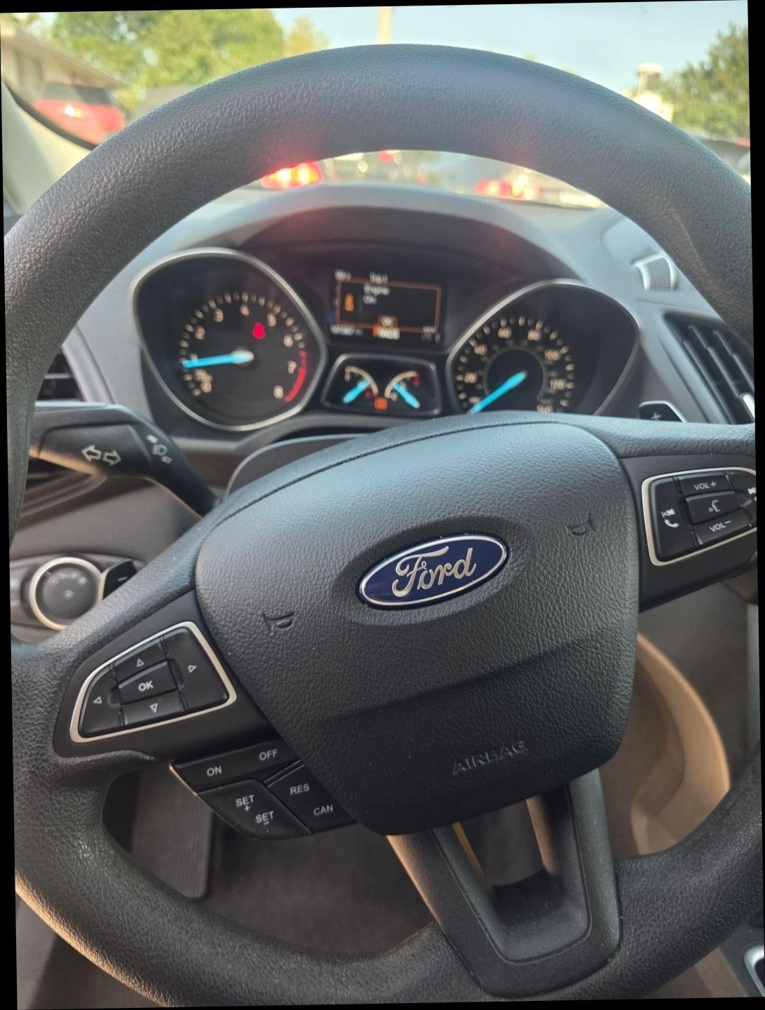 Ford Escape SE FWD 2017