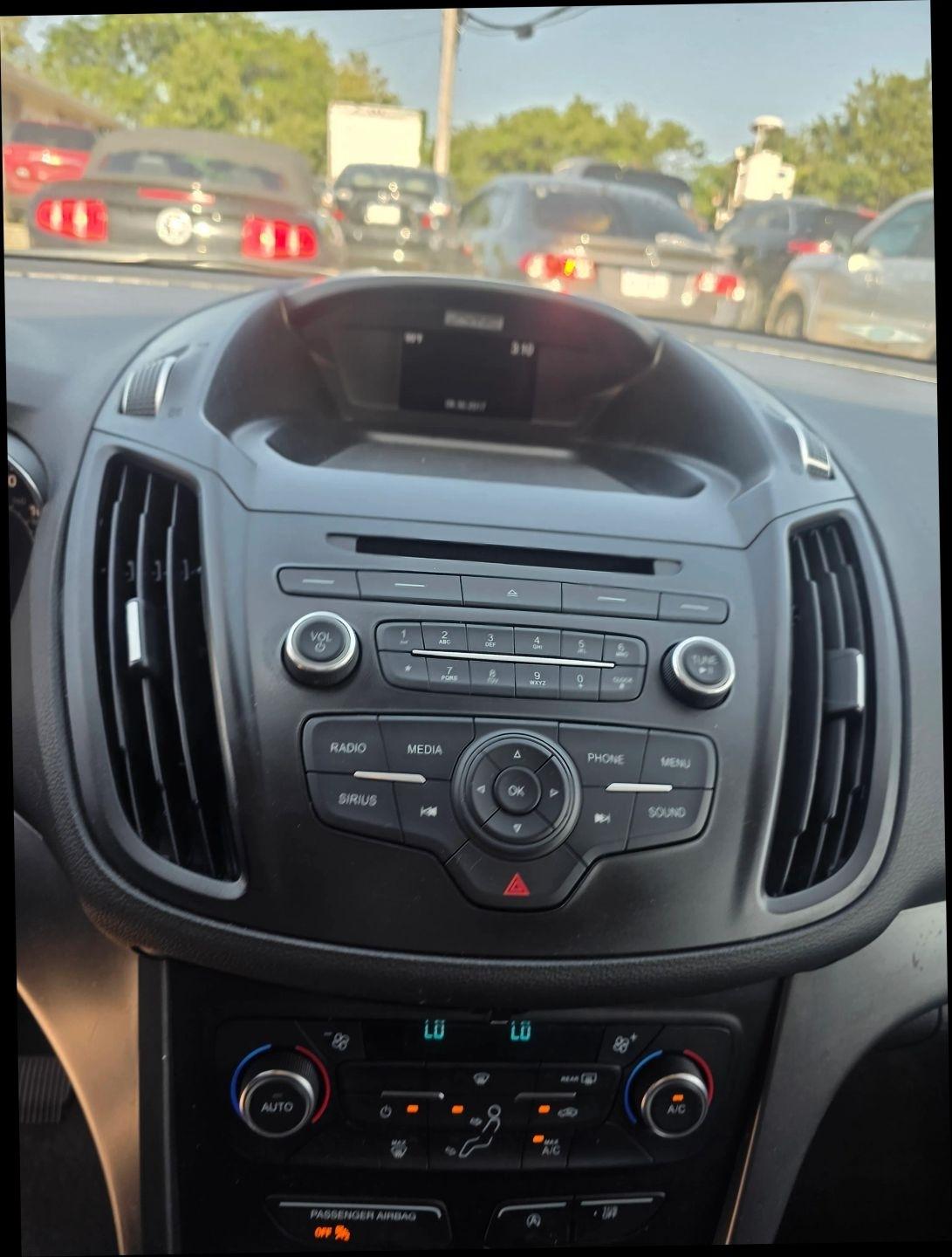 Ford Escape SE FWD 2017