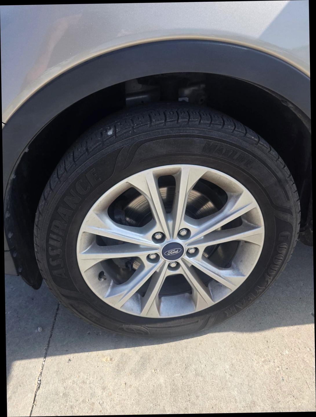 Ford Escape SE FWD 2017