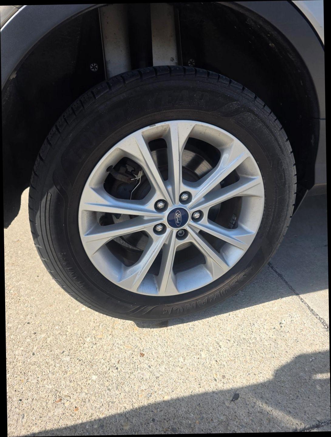 Ford Escape SE FWD 2017