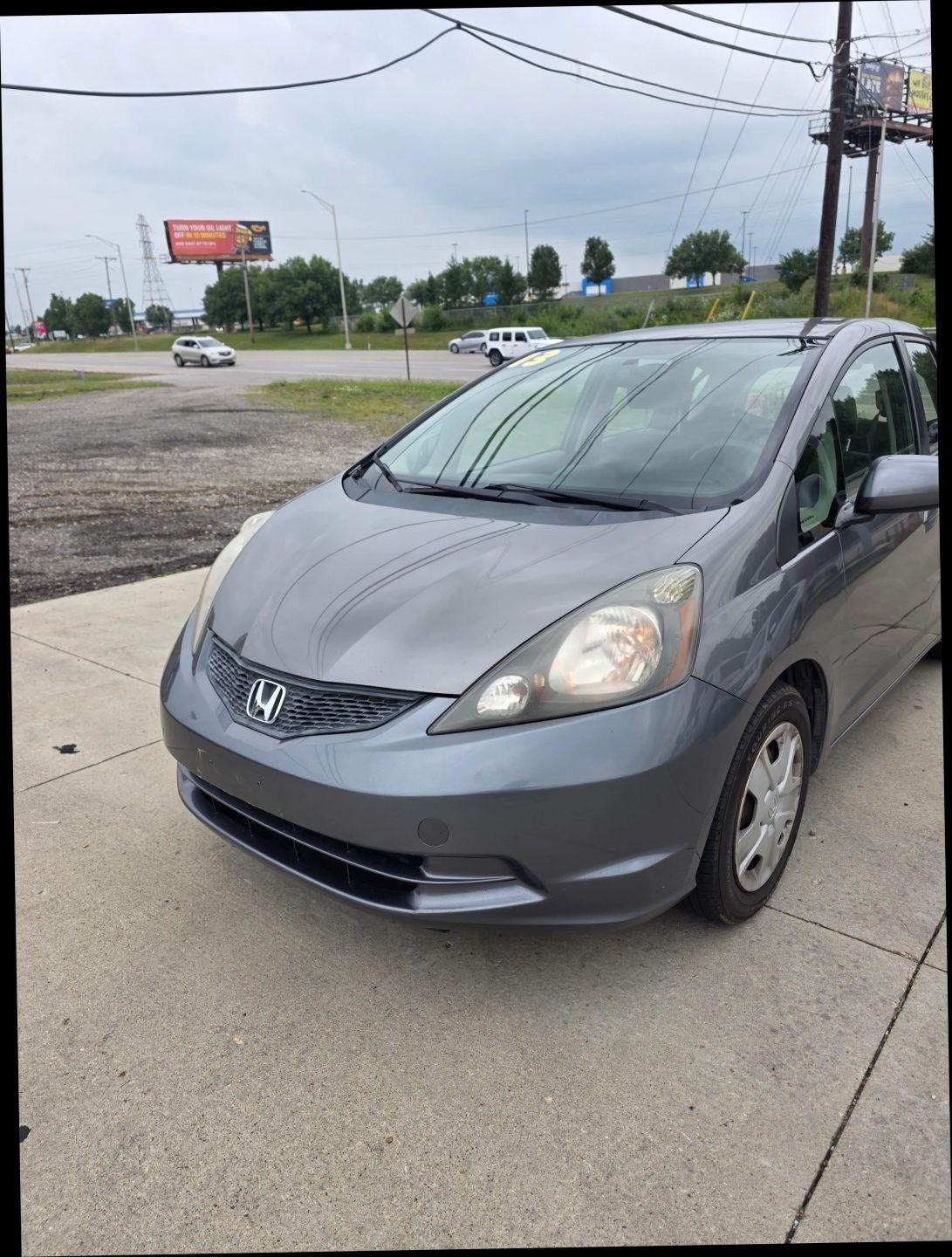 Honda Fit 5-Speed AT 2013