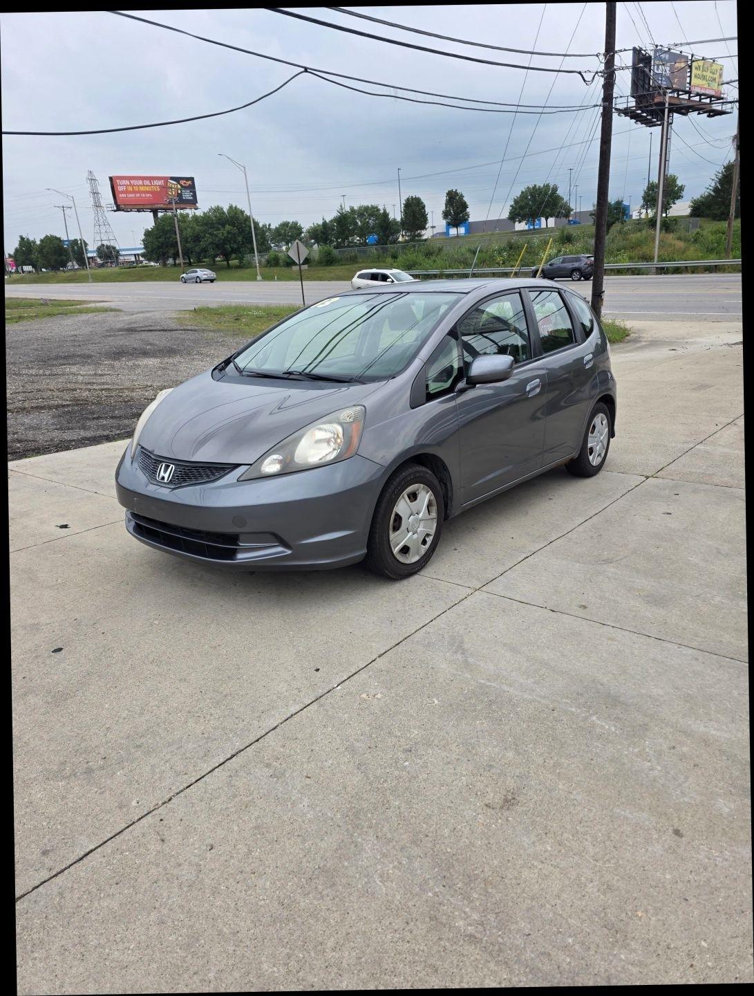 Honda Fit 5-Speed AT 2013