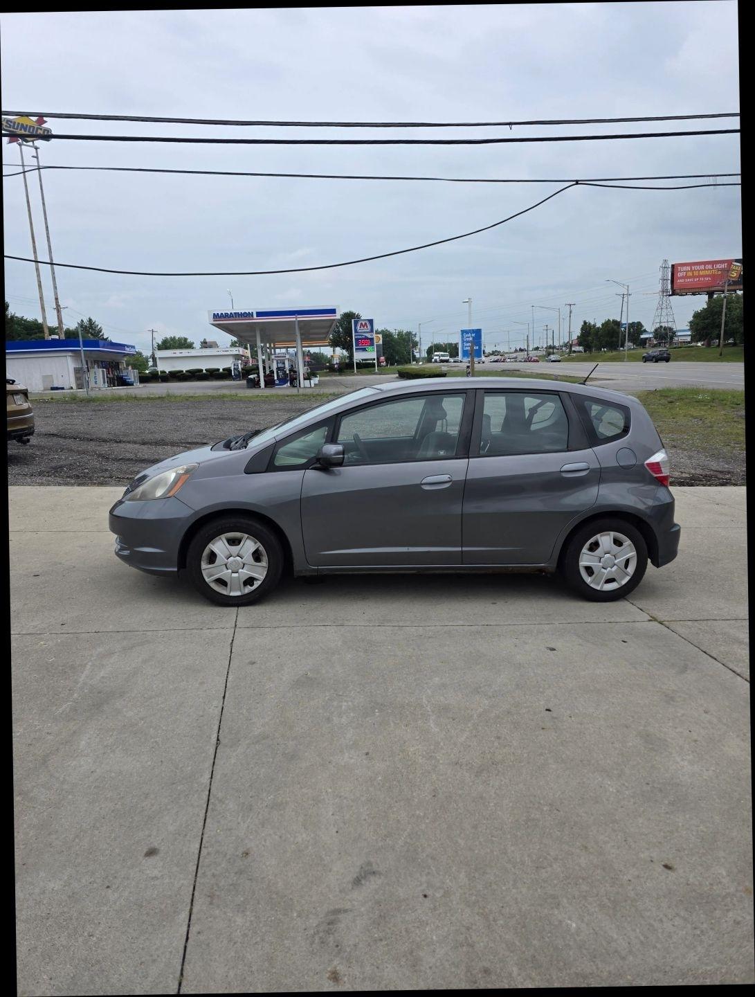 Honda Fit 5-Speed AT 2013