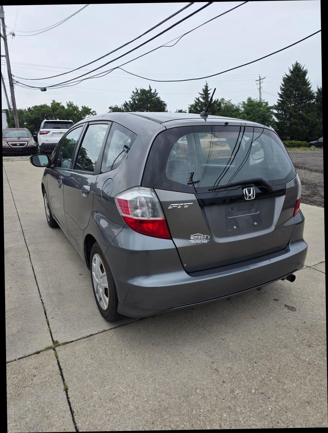 Honda Fit 5-Speed AT 2013