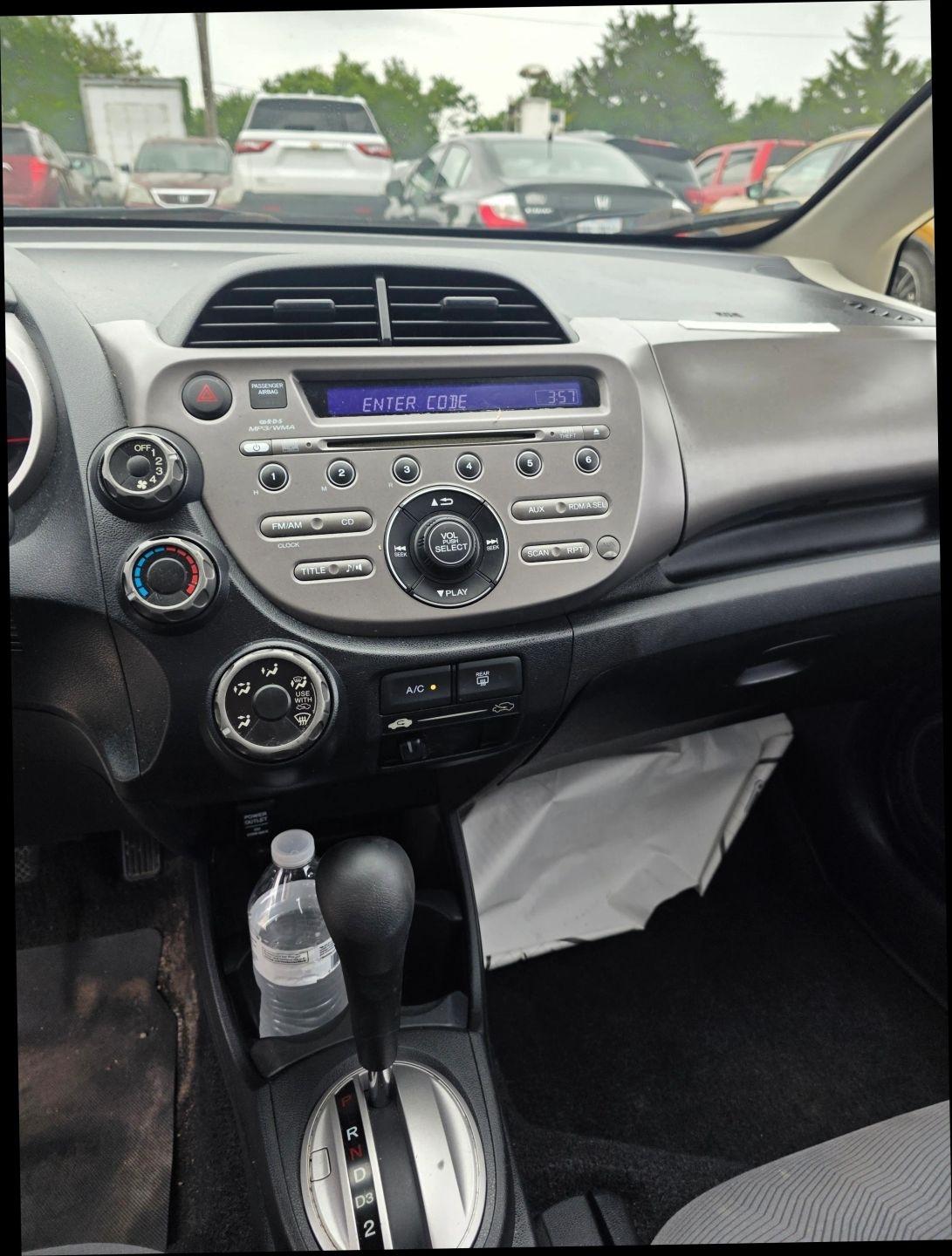Honda Fit 5-Speed AT 2013