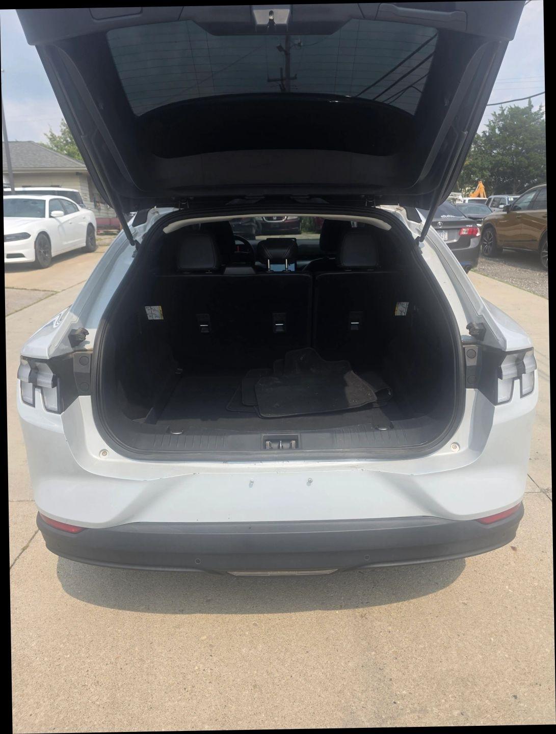 Ford Mustang Mach-E Select AWD 2021