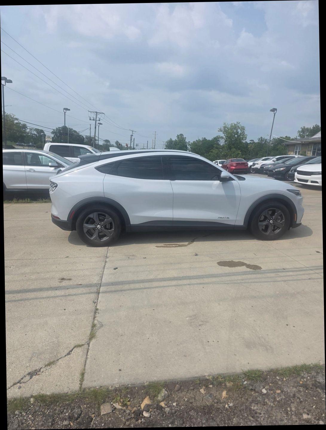 Ford Mustang Mach-E Select AWD 2021