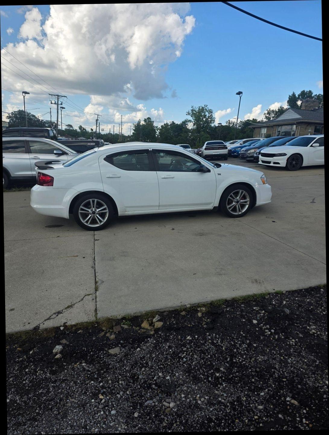 Dodge Avenger SE 2013