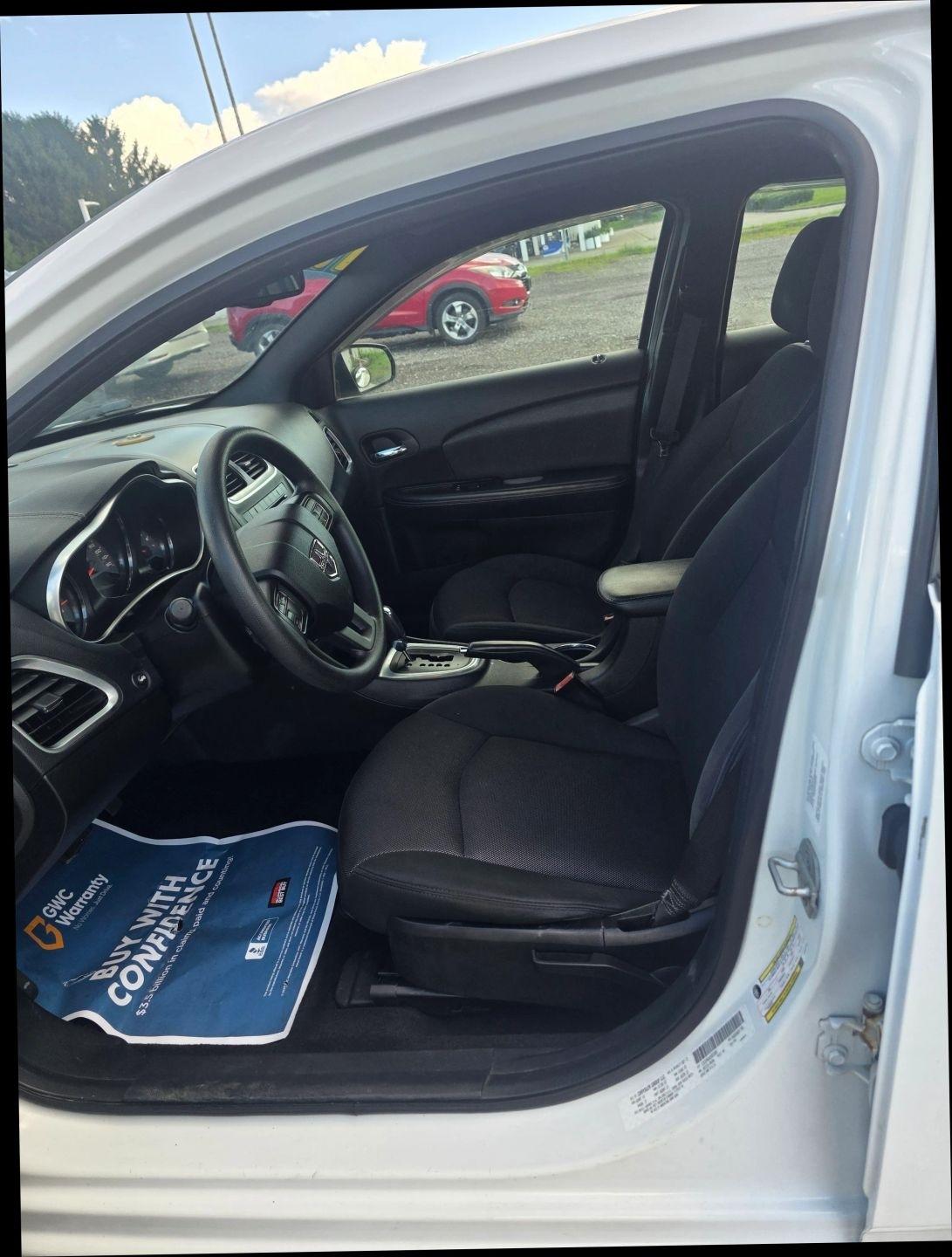 Dodge Avenger SE 2013