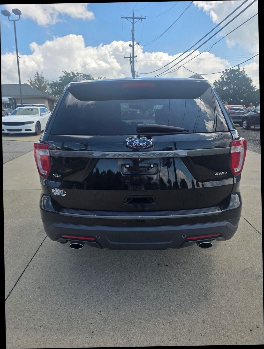 Ford Explorer XLT 4WD 2018