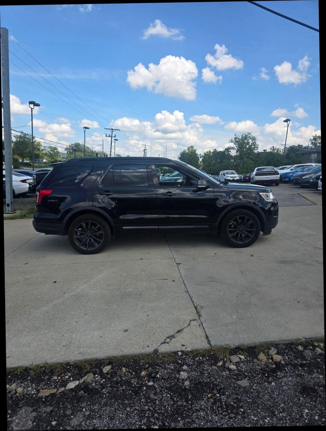 Ford Explorer XLT 4WD 2018