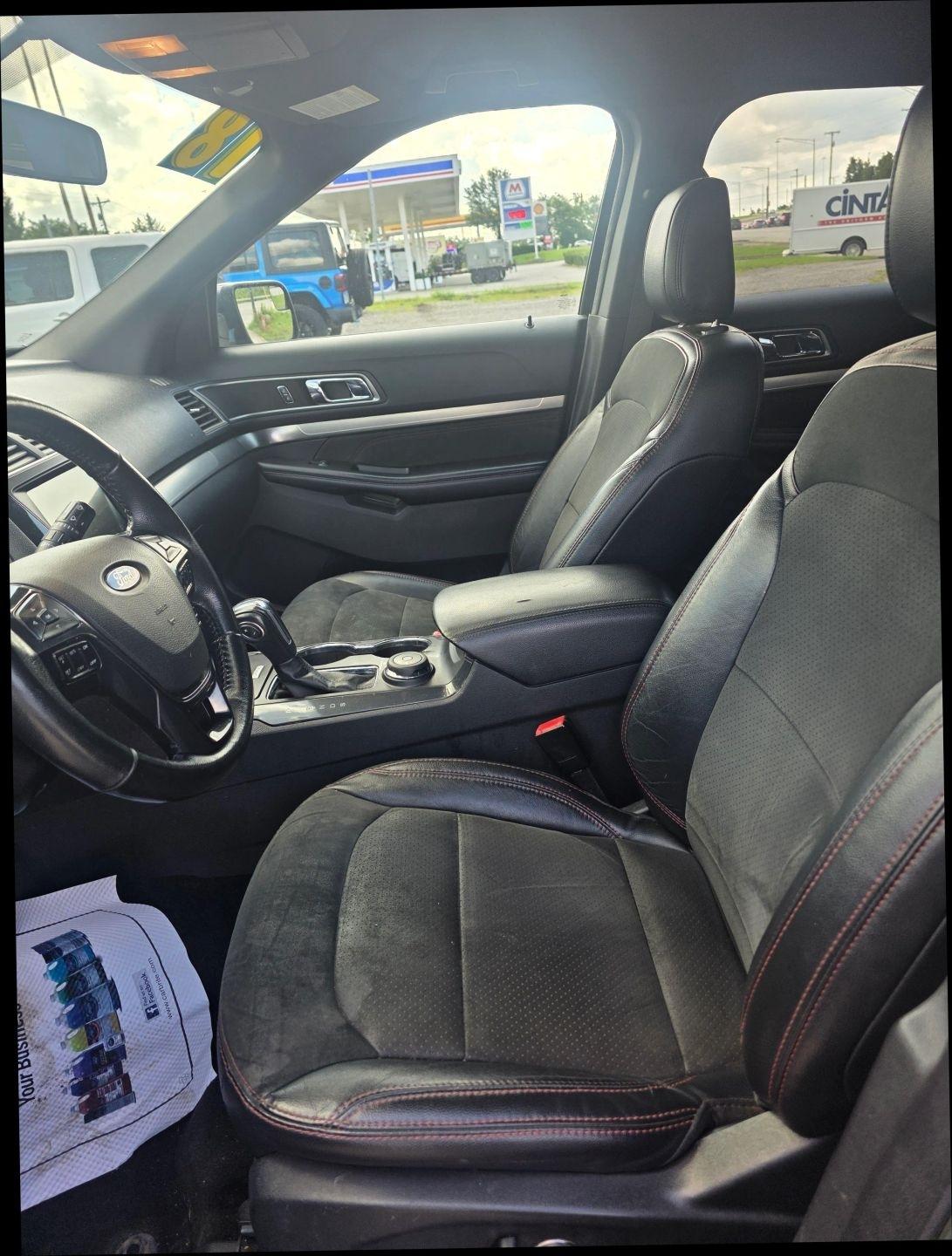 Ford Explorer XLT 4WD 2018
