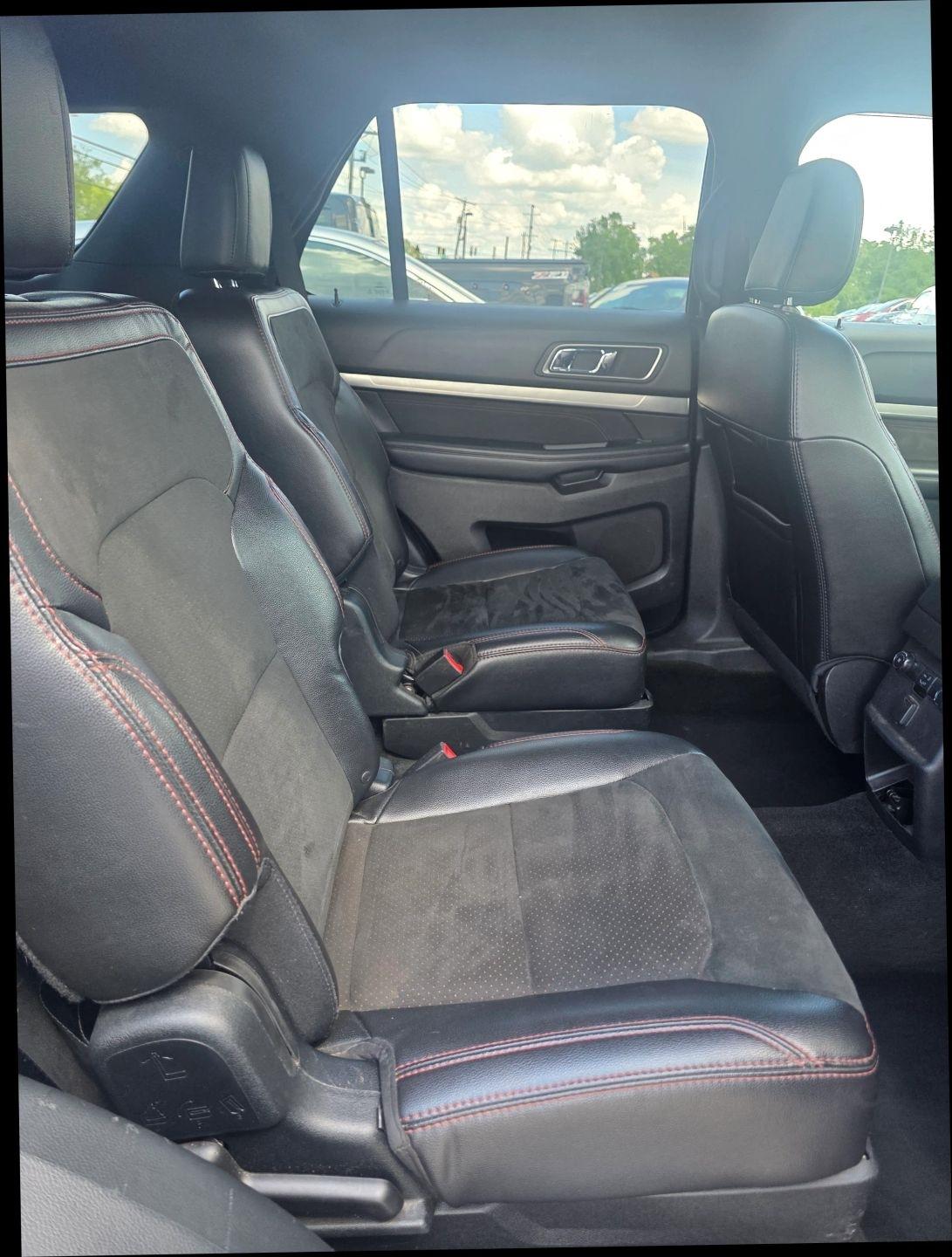 Ford Explorer XLT 4WD 2018