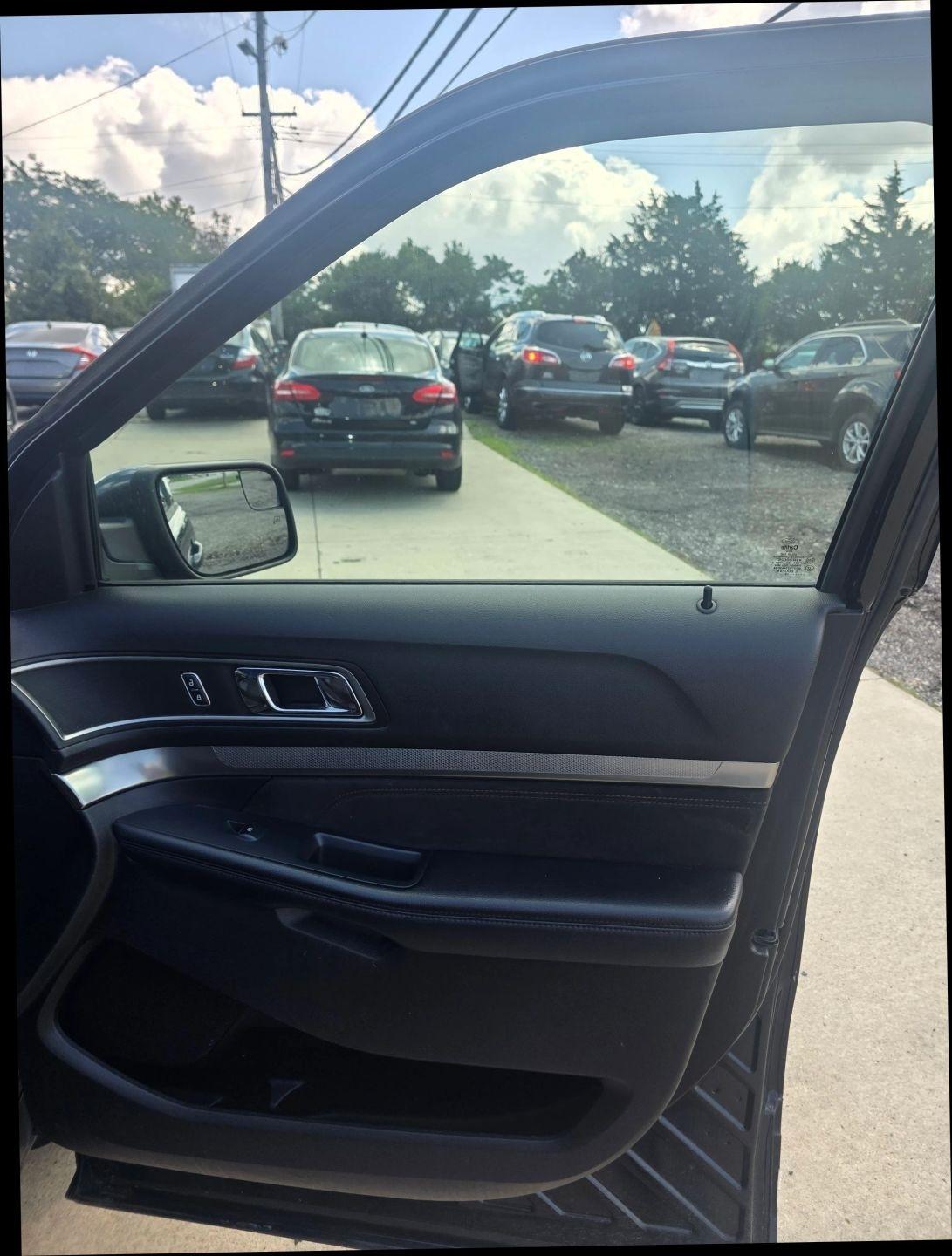 Ford Explorer XLT 4WD 2018