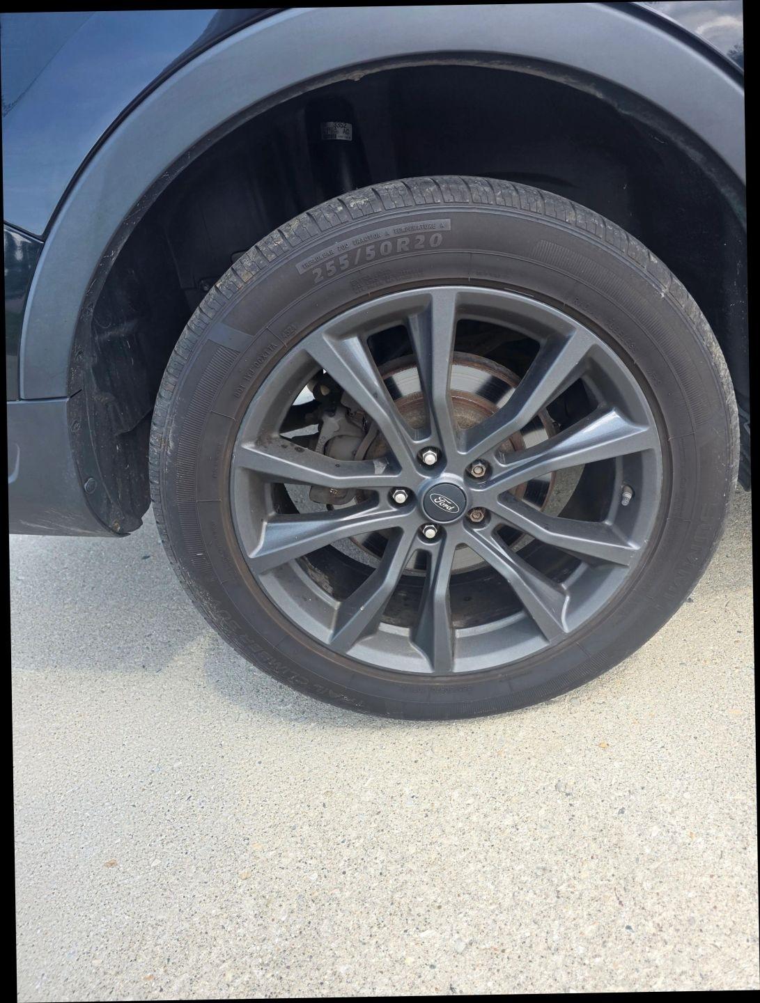 Ford Explorer XLT 4WD 2018