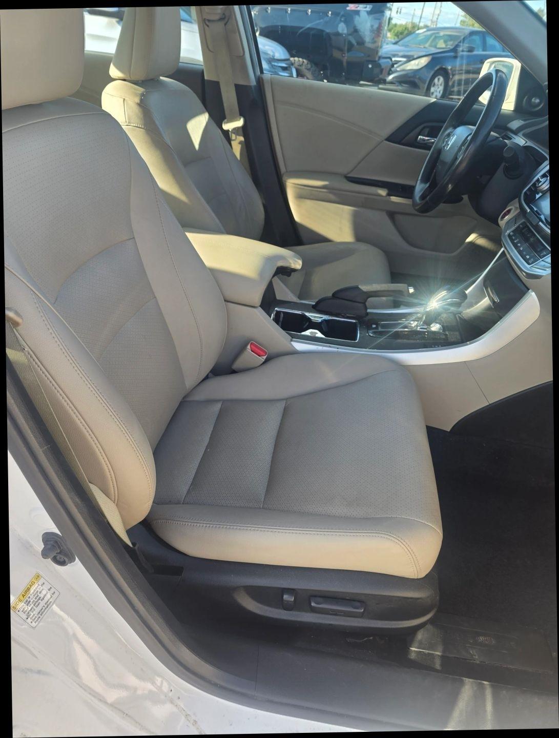 Honda Accord Hybrid EX-L 2015