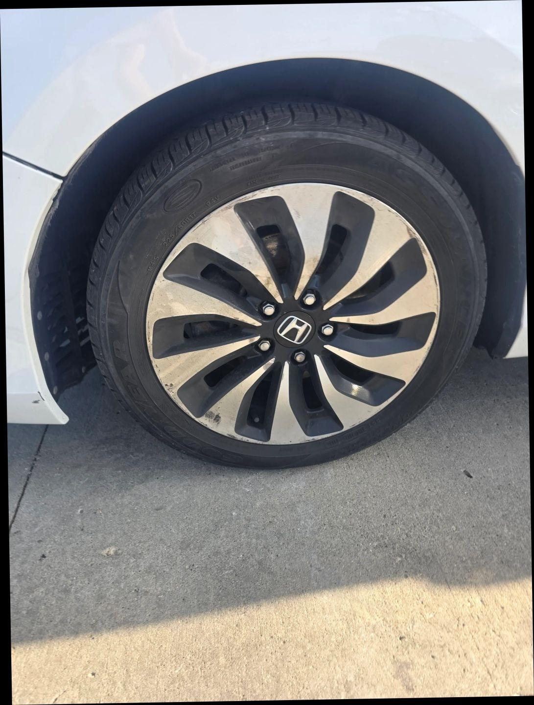 Honda Accord Hybrid EX-L 2015