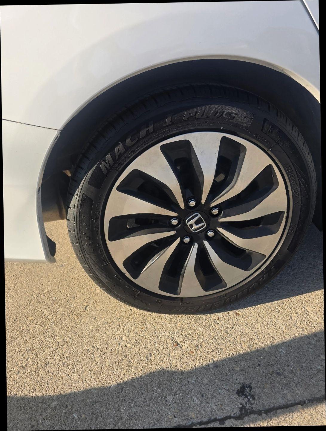 Honda Accord Hybrid EX-L 2015