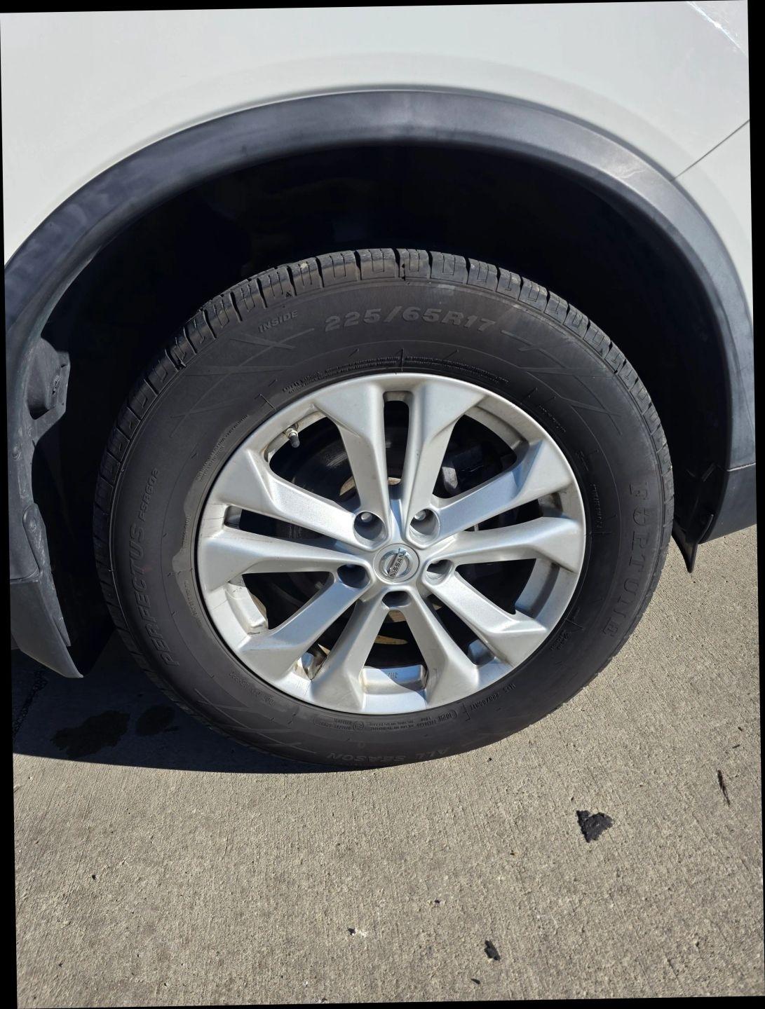Nissan Rogue SV AWD 2016
