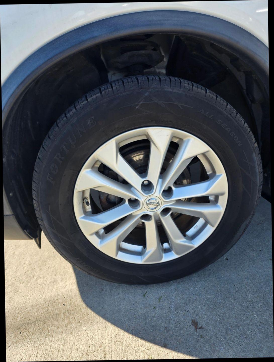 Nissan Rogue SV AWD 2016