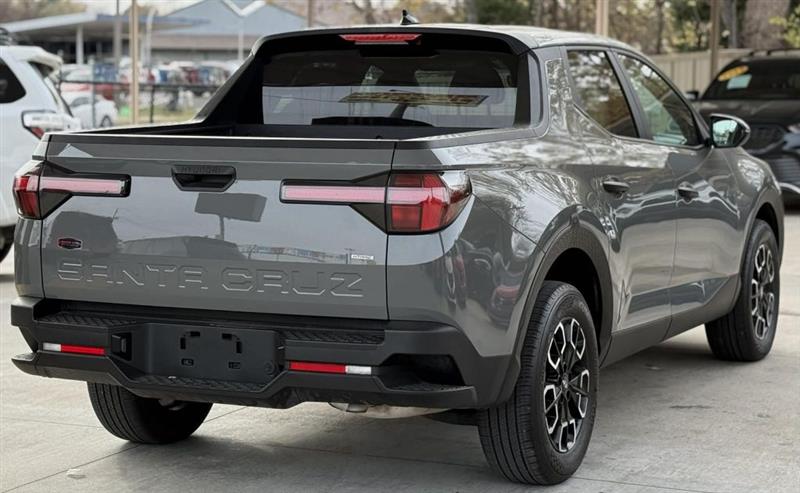 2024 Hyundai Santa Cruz SEL photo 2