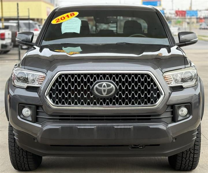 2018 Toyota Tacoma SR5 Double Cab Long Bed V6 4x4 photo 2