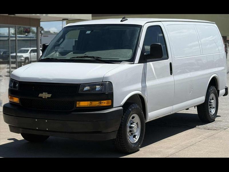2023 Chevrolet Express 2500 Cargo