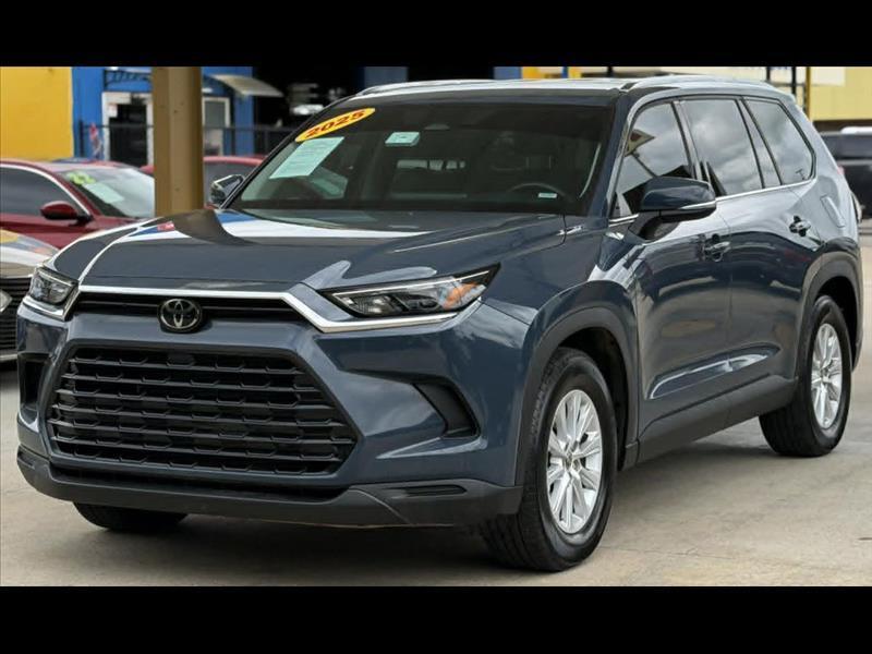 2025 Toyota Grand Highlander LE AWD
