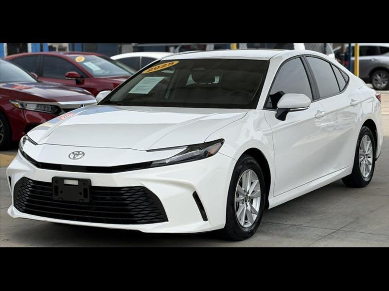 2025 Toyota Camry Hybrid XLE