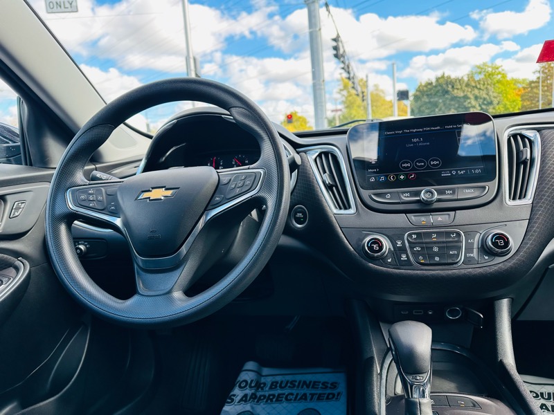 Chevrolet Malibu  2021 Chevrolet Malibu  2021