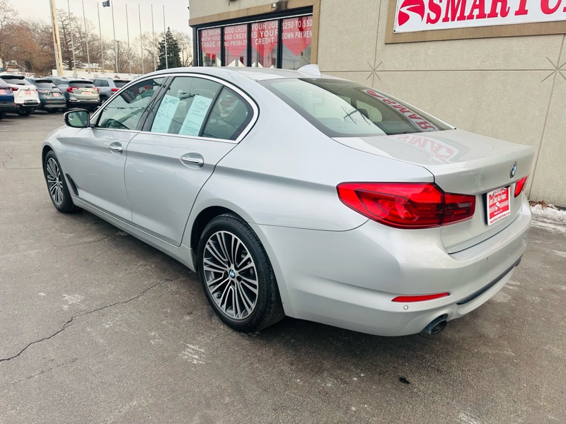 BMW 5-Series  2018