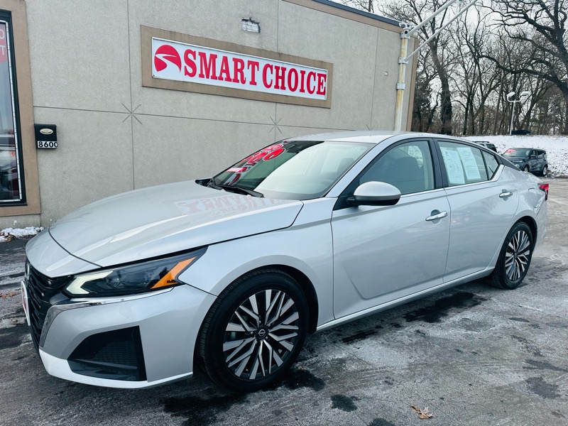 2024 Nissan Altima SV