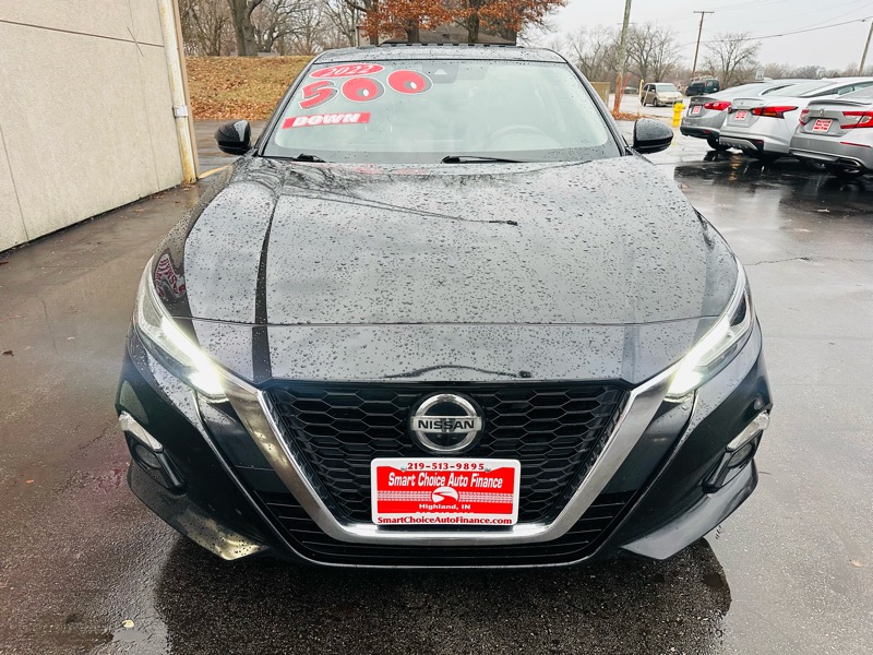 Nissan Altima  2022