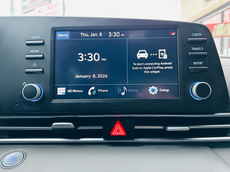 Hyundai Elantra  2023