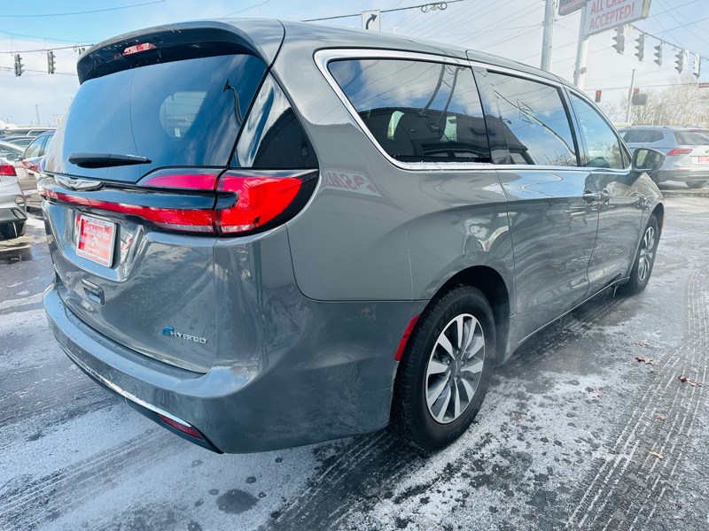 Chrysler Pacifica Hybrid  2022