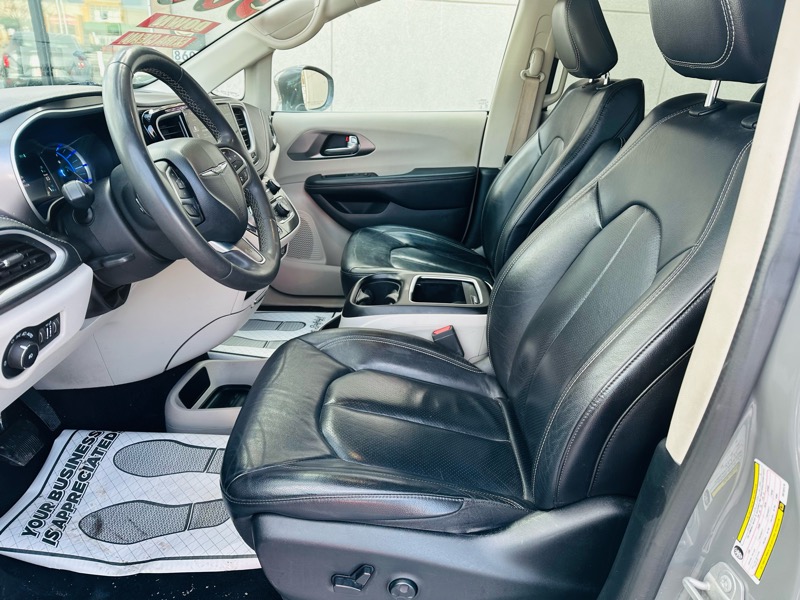 Chrysler Pacifica Hybrid  2022