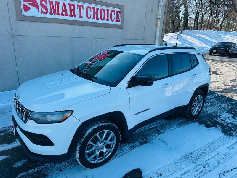 2024 Jeep Compass LATITUDE LUX