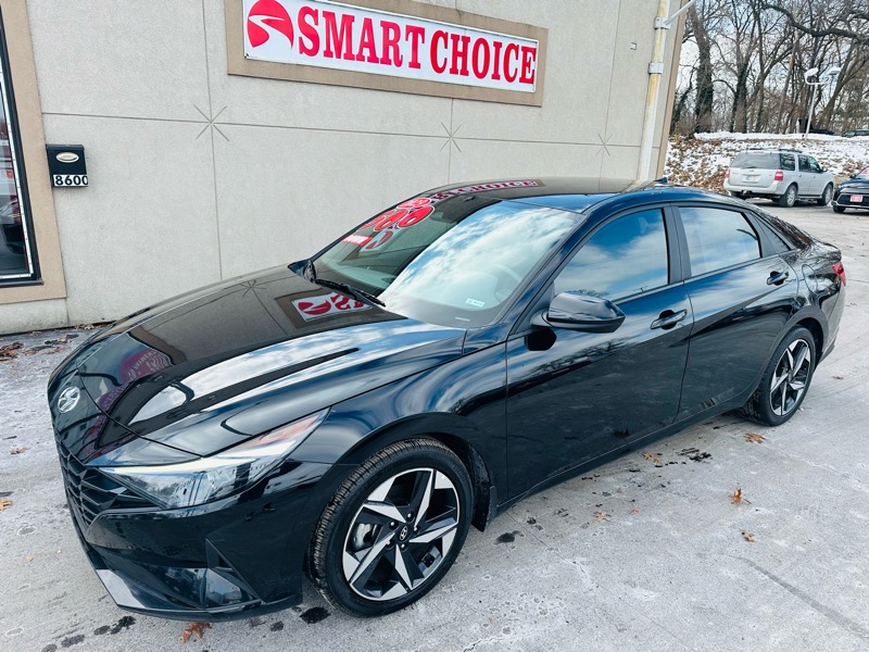 Hyundai Elantra  2023