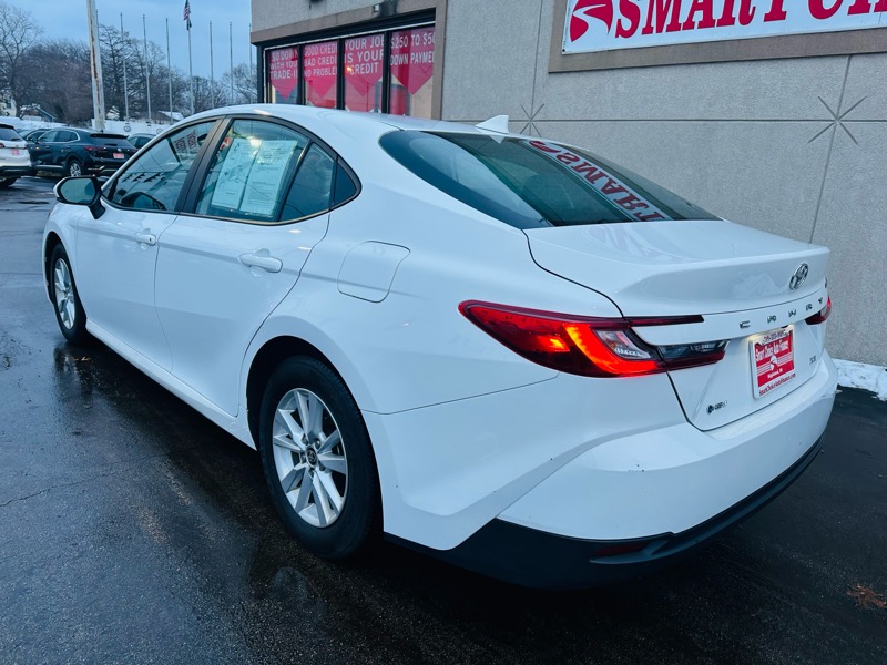 Toyota Camry Hybrid  2025
