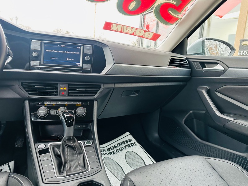 Volkswagen Jetta  2024