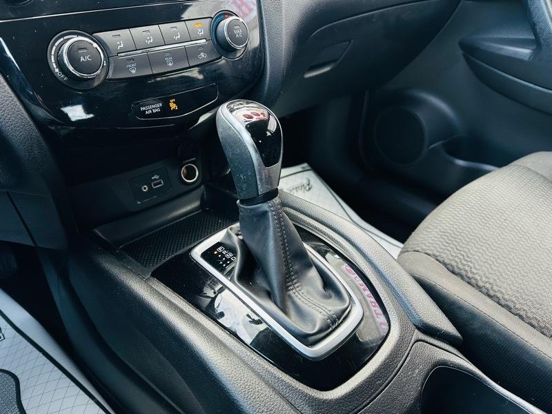 Nissan Rogue Sport  2019