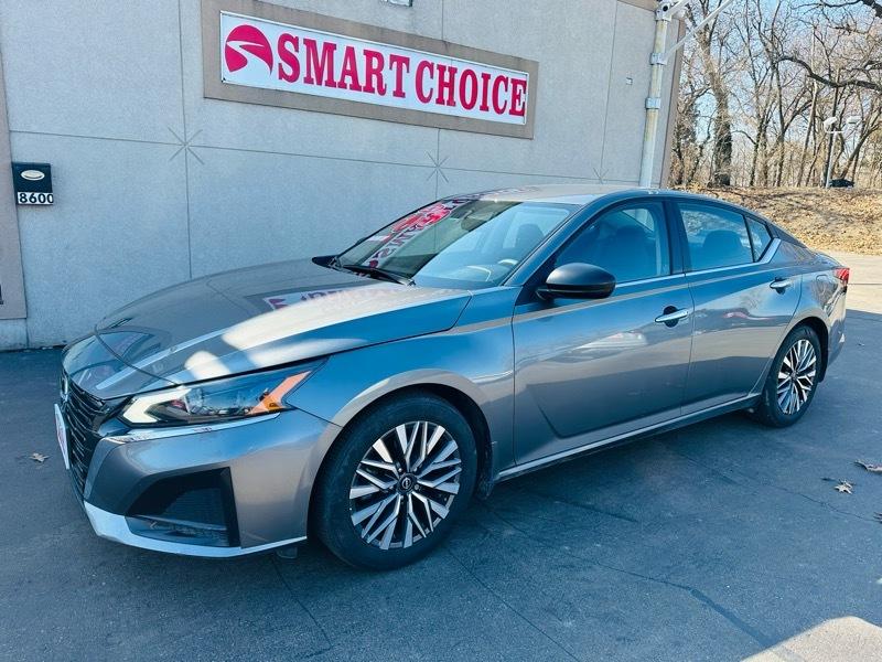 2024 Nissan Altima SV