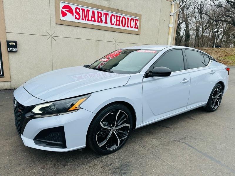 2023 Nissan Altima SR