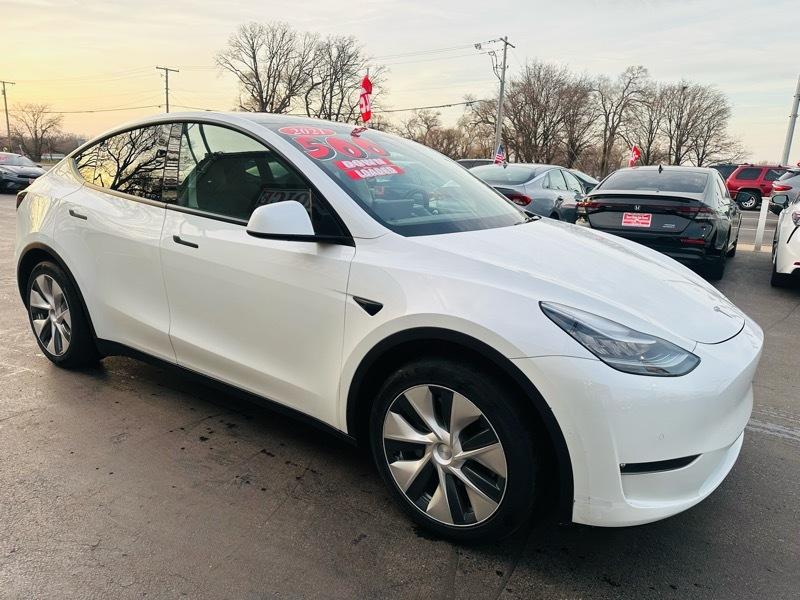 Tesla Model Y  2021