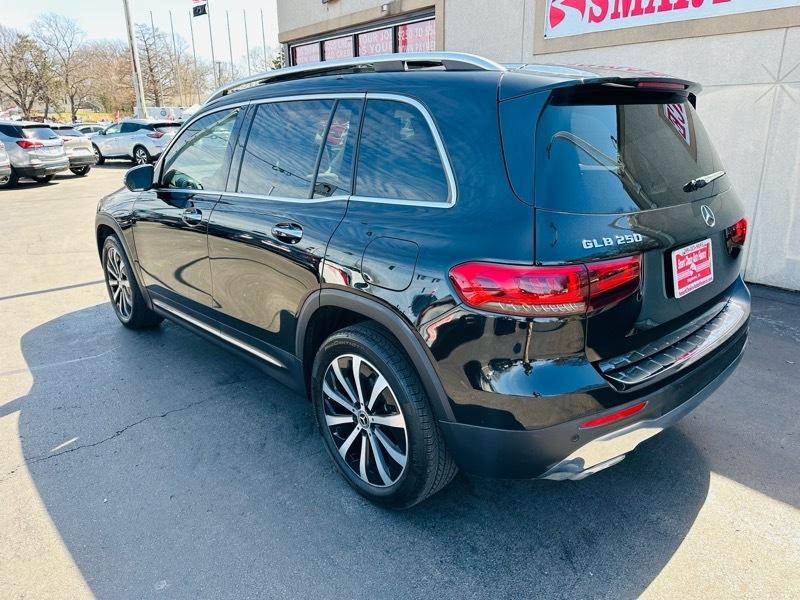 Mercedes-Benz GLB-Class  2021