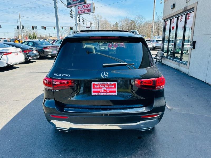 Mercedes-Benz GLB-Class  2021